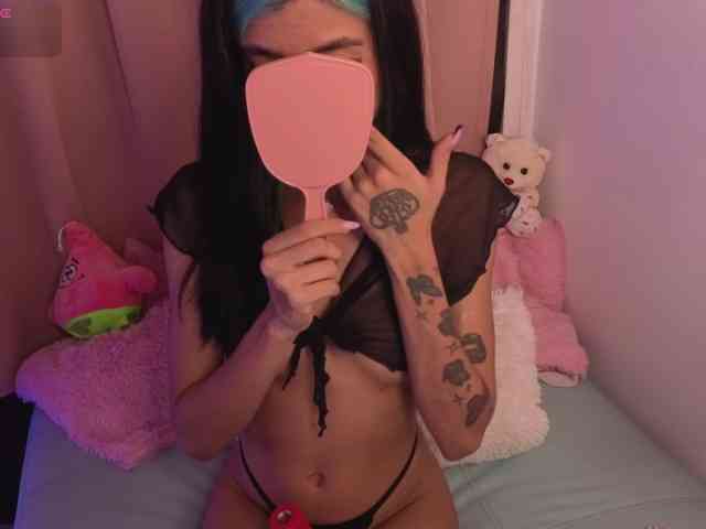 OnlyBabyJuliet webcam