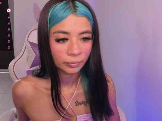 OnlyBabyJuliet webcam