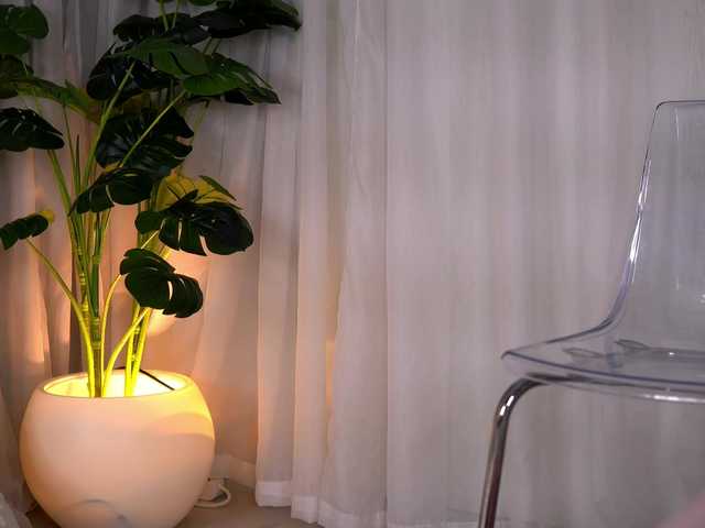 SweetAuraaa live webcam show