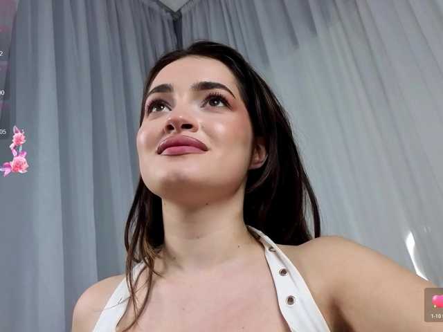 SweetAuraaa live cam on BongaCams