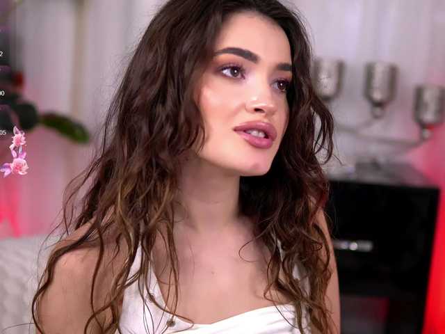 SweetAuraaa live cam on BongaCams
