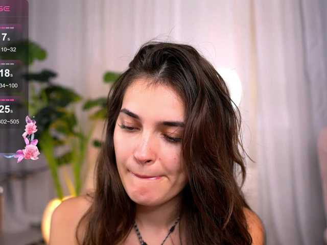 SweetAuraaa live cam on BongaCams
