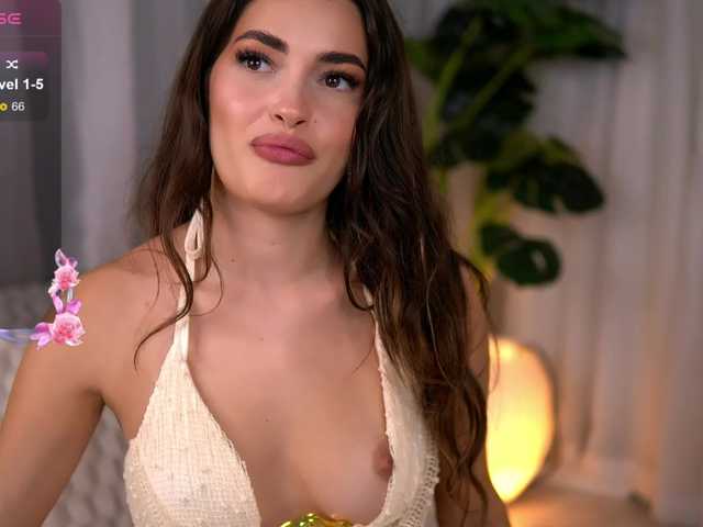 SweetAuraaa live webcam show