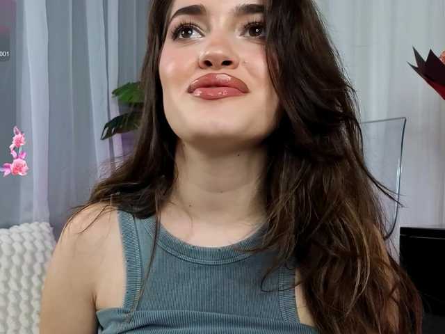 SweetAuraaa live cam on BongaCams