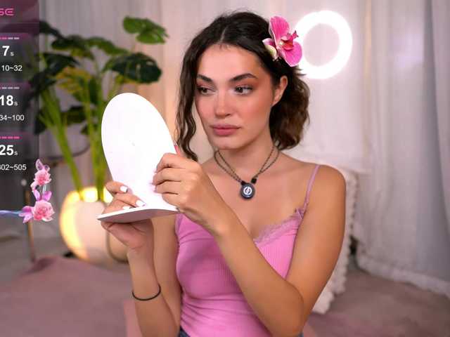 SweetAuraaa live cam preview