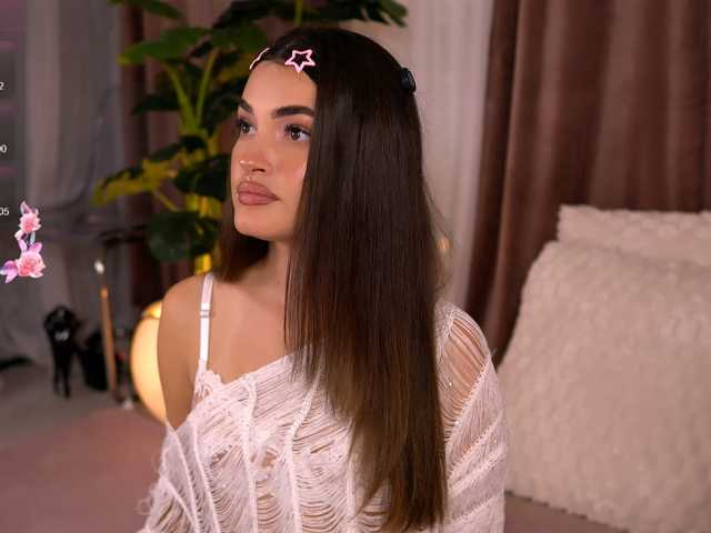 SweetAuraaa live cam on BongaCams