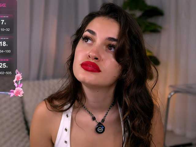 SweetAuraaa live cam on BongaCams