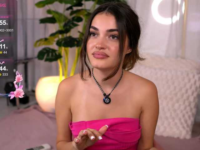 SweetAuraaa live cam on BongaCams