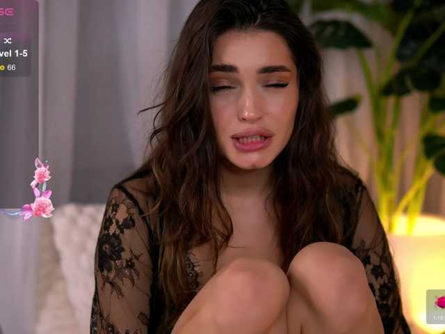 SweetAuraaa live webcam show