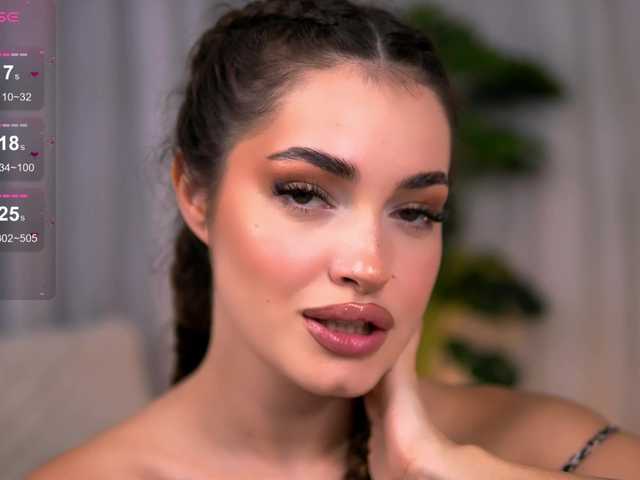 SweetAuraaa live cam on BongaCams