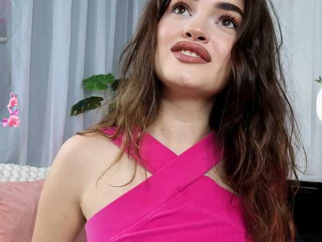 SweetAuraaa live cam on BongaCams