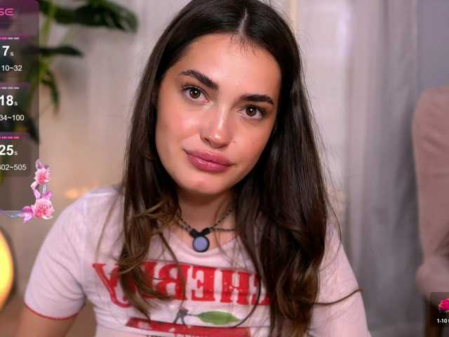 SweetAuraaa live cam on BongaCams