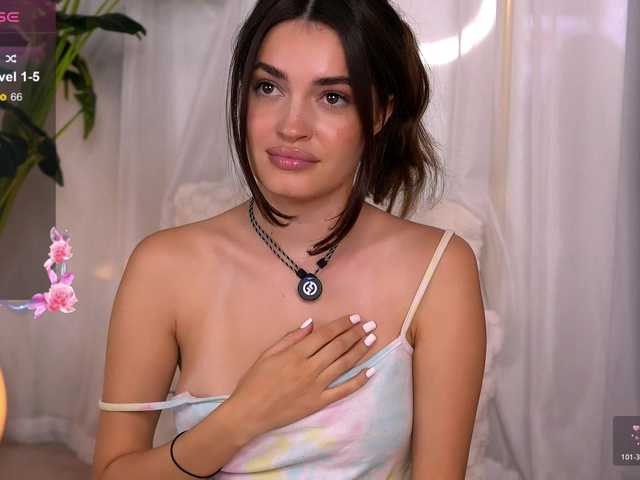 SweetAuraaa live cam on BongaCams