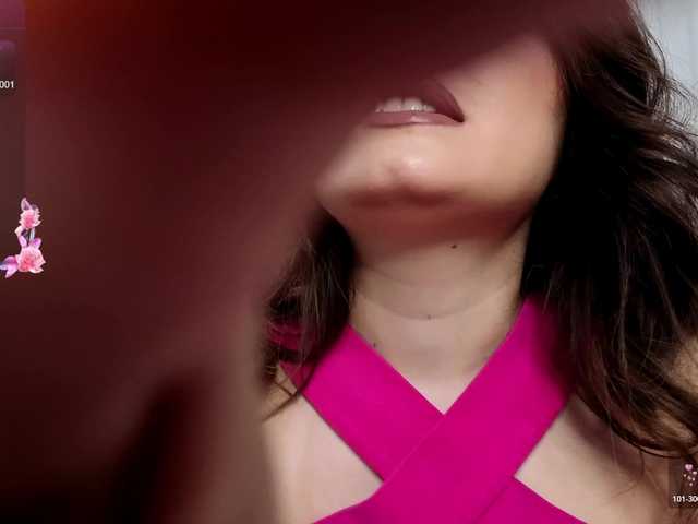 SweetAuraaa live cam on BongaCams