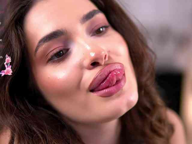 SweetAuraaa webcam