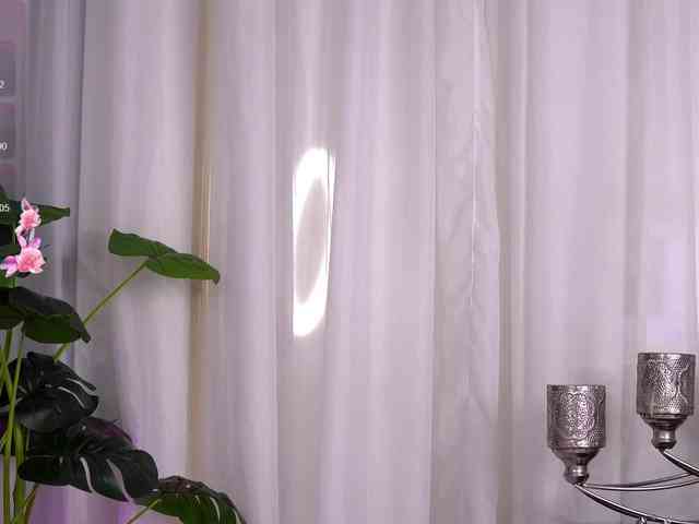SweetAuraaa webcam