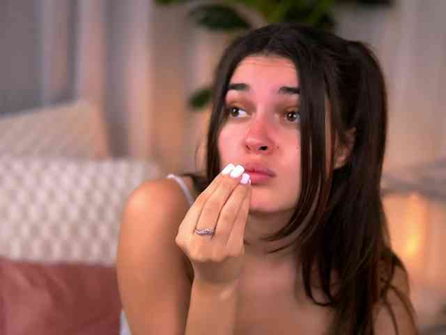 SweetAuraaa webcam
