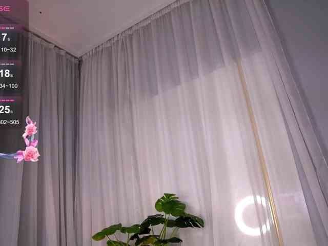 SweetAuraaa webcam
