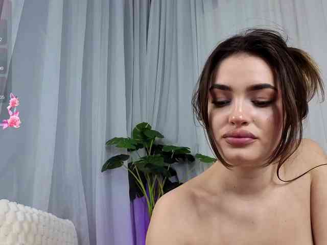 SweetAuraaa webcam
