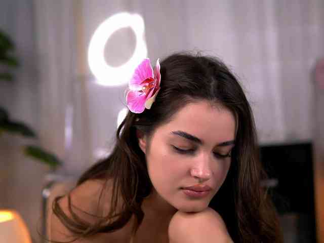 SweetAuraaa webcam