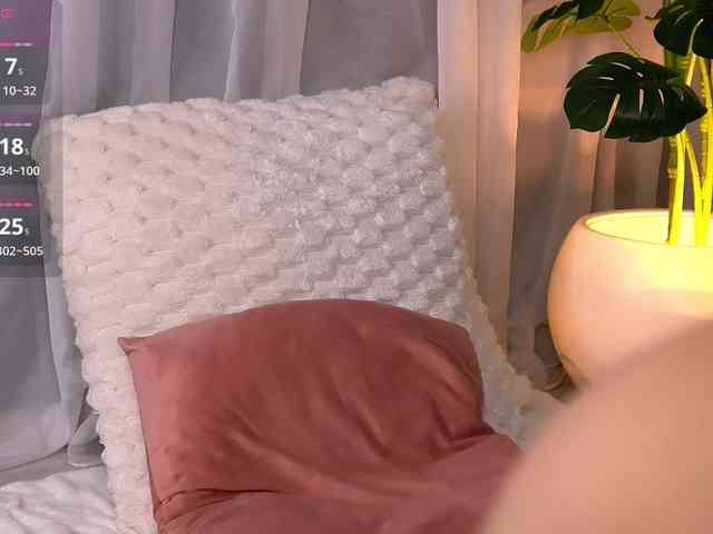 SweetAuraaa webcam