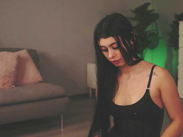Sex chat gratuit in direct cu KiraM00n pe BongaCams