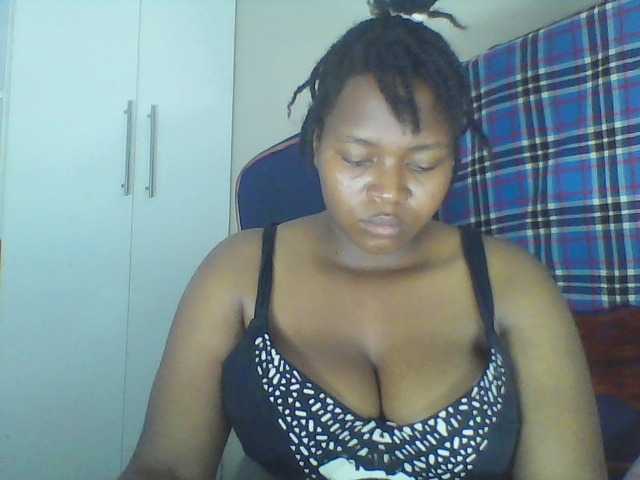 Cutecaramela live cam on UnifiedCams