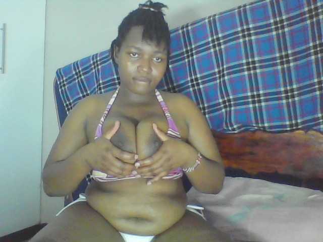 Cutecaramela live cam on UnifiedCams