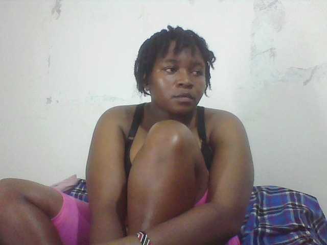 Cutecaramela live cam on UnifiedCams