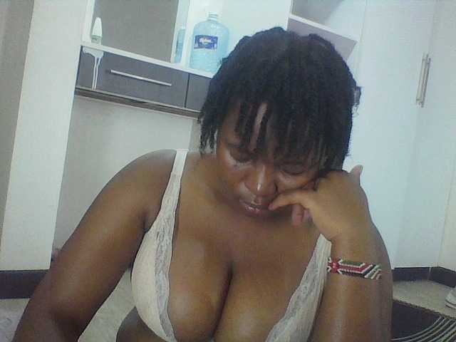 Cutecaramela live cam on UnifiedCams
