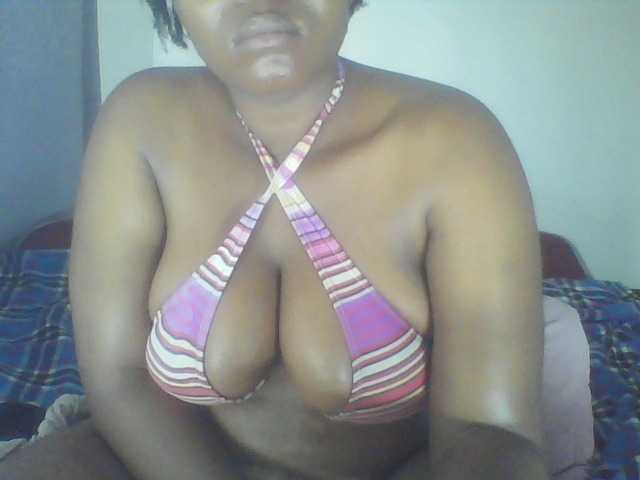 Cutecaramela live cam on UnifiedCams