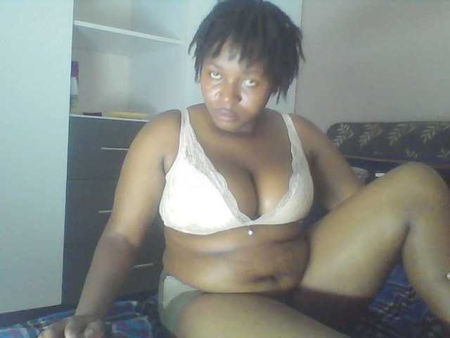 Cutecaramela live cam on UnifiedCams
