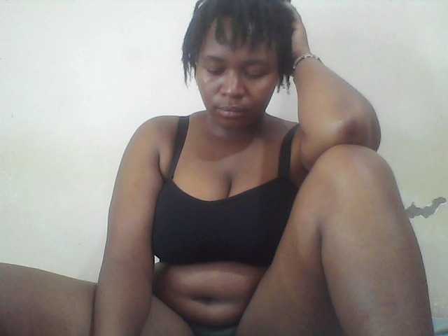 Cutecaramela live webcam show