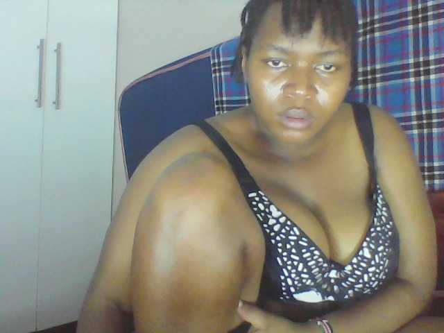 Cutecaramela live cam on UnifiedCams