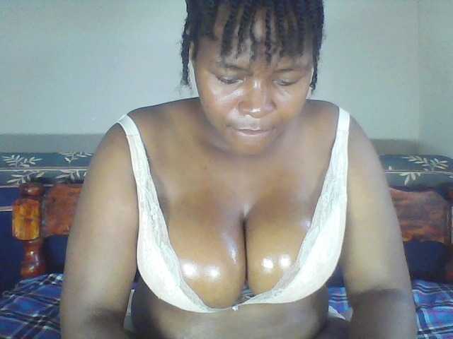 Cutecaramela live cam on UnifiedCams
