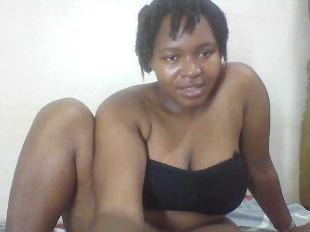 Cutecaramela live webcam show