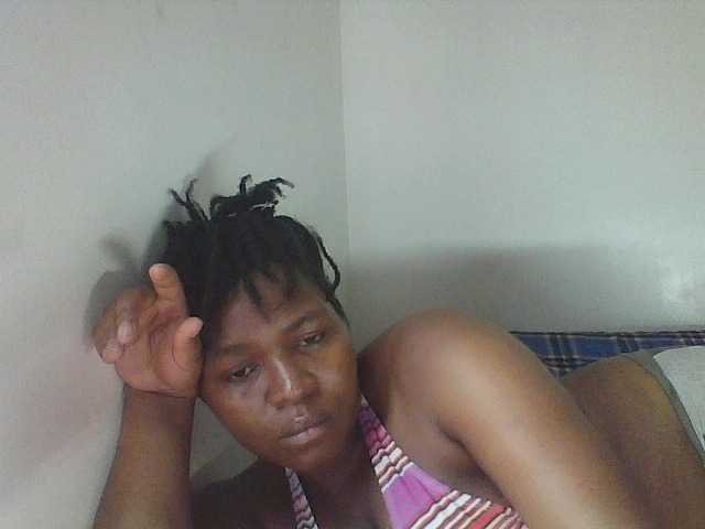 Cutecaramela live webcam show