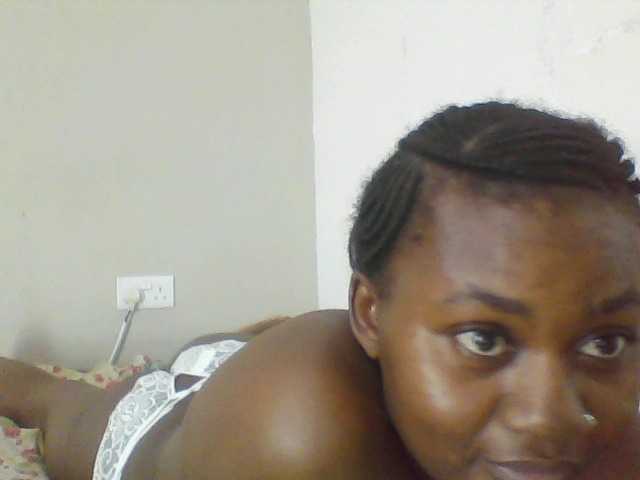 Cutecaramela's BongaCams show and profile