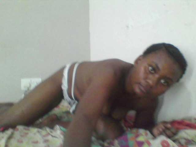 Cutecaramela's BongaCams show and profile