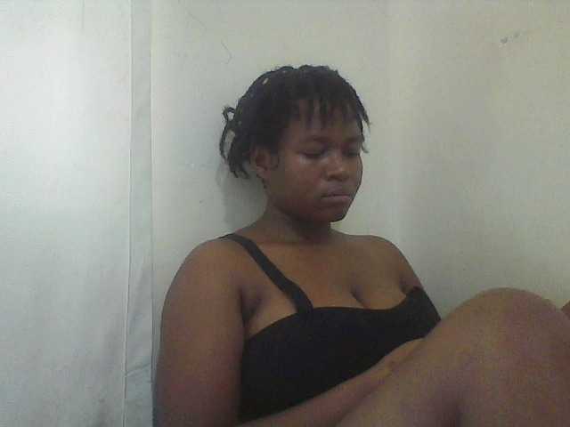 Cutecaramela live webcam show