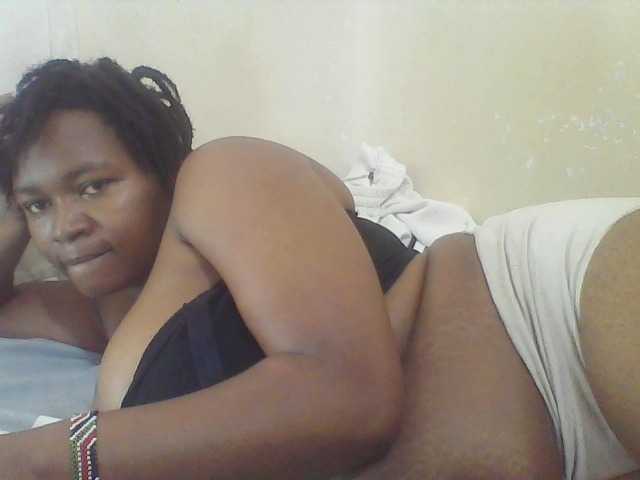 Cutecaramela live webcam show