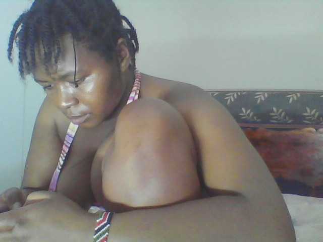Cutecaramela live cam on UnifiedCams