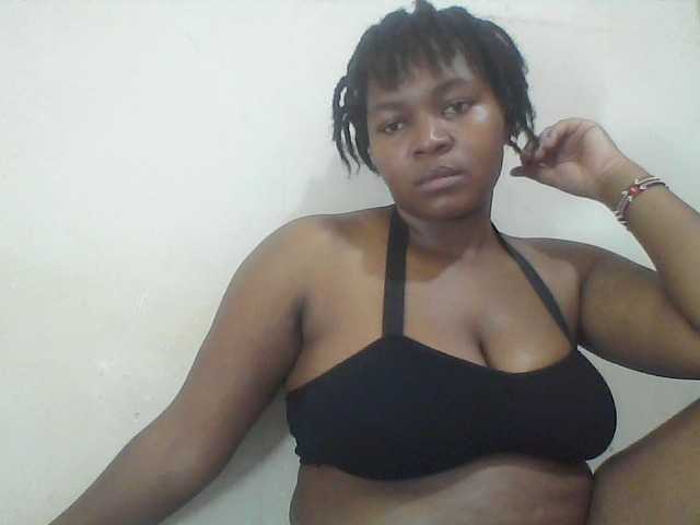 Cutecaramela live webcam show
