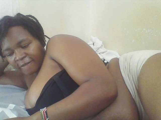 Cutecaramela live webcam show