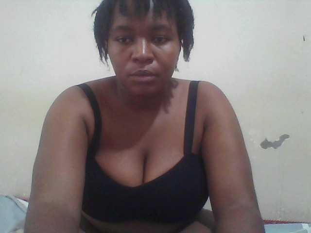 Cutecaramela live webcam show