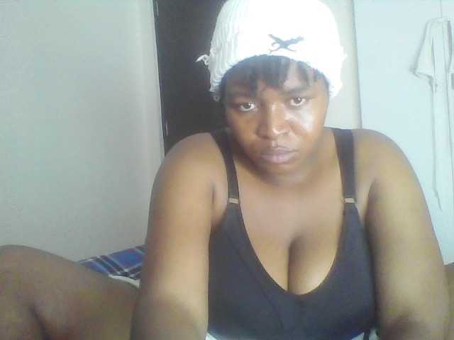 Cutecaramela live cam on UnifiedCams