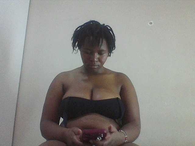 Cutecaramela live webcam show