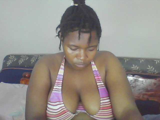 Cutecaramela live cam on UnifiedCams