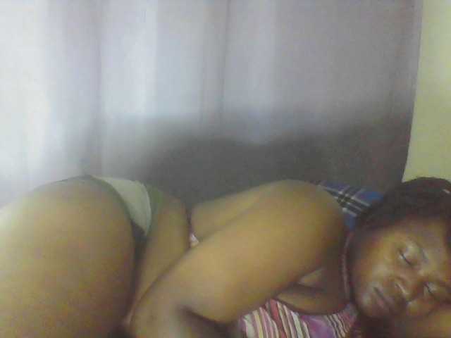 Cutecaramela live cam on UnifiedCams