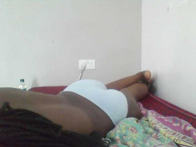 Cutecaramela's BongaCams show and profile